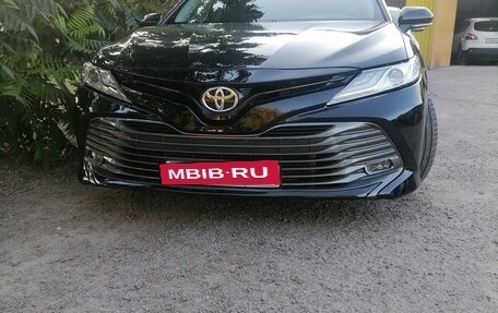 Toyota Camry, 2020 год, 2 000 000 рублей, 4 фотография