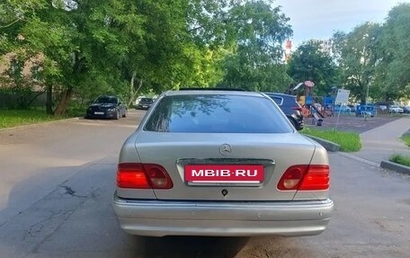 Mercedes-Benz E-Класс, 1997 год, 210 000 рублей, 4 фотография