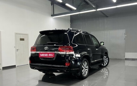 Toyota Land Cruiser 200, 2016 год, 4 595 000 рублей, 2 фотография