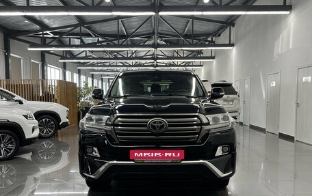 Toyota Land Cruiser 200, 2016 год, 4 595 000 рублей, 3 фотография
