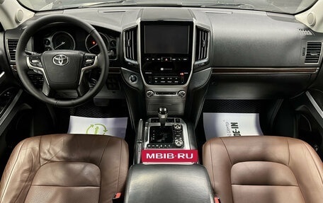 Toyota Land Cruiser 200, 2016 год, 4 595 000 рублей, 11 фотография