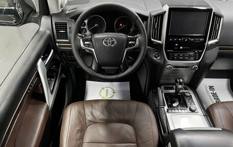 Toyota Land Cruiser 200, 2016 год, 4 595 000 рублей, 12 фотография