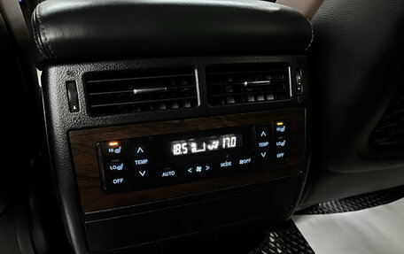 Toyota Land Cruiser 200, 2016 год, 4 595 000 рублей, 25 фотография
