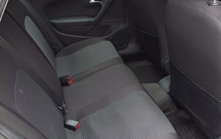 Volkswagen Polo VI (EU Market), 2015 год, 850 000 рублей, 9 фотография