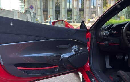 Ferrari 488, 2019 год, 54 800 000 рублей, 10 фотография
