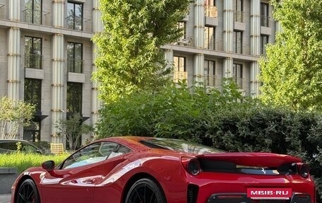 Ferrari 488, 2019 год, 54 800 000 рублей, 3 фотография