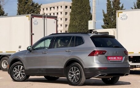 Volkswagen Tiguan II, 2019 год, 2 999 999 рублей, 9 фотография