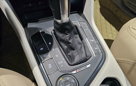 Volkswagen Tiguan II, 2017 год, 2 059 000 рублей, 11 фотография