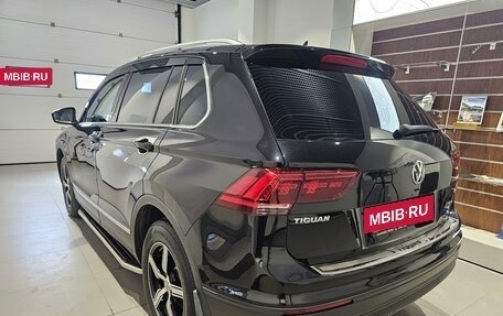 Volkswagen Tiguan II, 2017 год, 2 059 000 рублей, 6 фотография