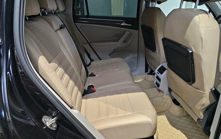 Volkswagen Tiguan II, 2017 год, 2 059 000 рублей, 18 фотография