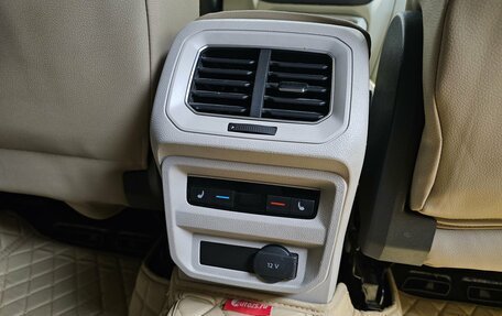 Volkswagen Tiguan II, 2017 год, 2 059 000 рублей, 19 фотография