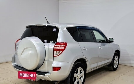 Toyota RAV4, 2011 год, 1 570 000 рублей, 4 фотография