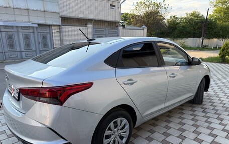 Hyundai Solaris II рестайлинг, 2021 год, 1 570 000 рублей, 6 фотография