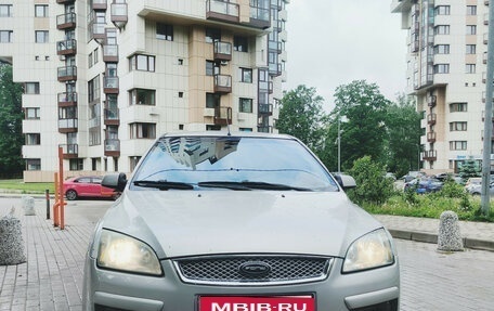 Ford Focus II рестайлинг, 2005 год, 270 000 рублей, 1 фотография