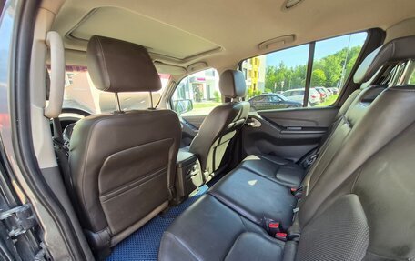 Nissan Pathfinder, 2011 год, 1 650 000 рублей, 8 фотография