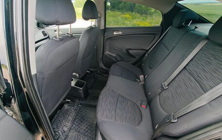 Hyundai Solaris II рестайлинг, 2014 год, 800 000 рублей, 7 фотография
