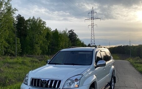 Toyota Land Cruiser Prado 120 рестайлинг, 2007 год, 2 100 000 рублей, 1 фотография