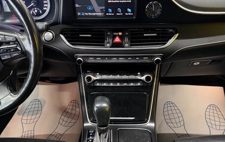 Hyundai Grandeur, 2019 год, 1 890 000 рублей, 13 фотография