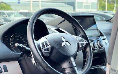 Mitsubishi Pajero Sport II рестайлинг, 2013 год, 1 990 000 рублей, 9 фотография