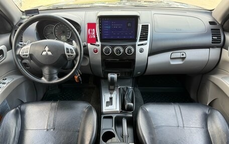 Mitsubishi Pajero Sport II рестайлинг, 2013 год, 1 990 000 рублей, 11 фотография