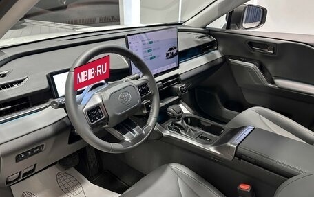 Toyota RAV4, 2026 год, 3 917 000 рублей, 19 фотография