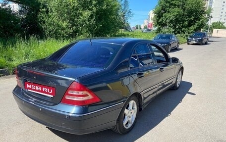 Mercedes-Benz C-Класс, 2003 год, 230 000 рублей, 2 фотография