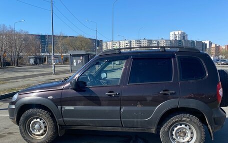 Chevrolet Niva I рестайлинг, 2013 год, 440 000 рублей, 3 фотография