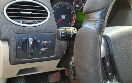 Ford Focus II рестайлинг, 2006 год, 370 000 рублей, 32 фотография