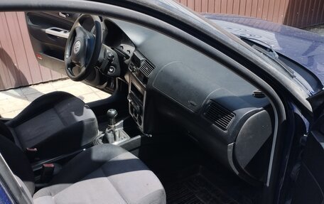 Volkswagen Golf IV, 2002 год, 400 000 рублей, 5 фотография
