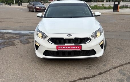 KIA cee'd III, 2020 год, 1 780 000 рублей, 2 фотография