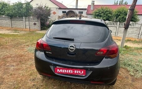 Opel Astra J, 2011 год, 695 000 рублей, 5 фотография