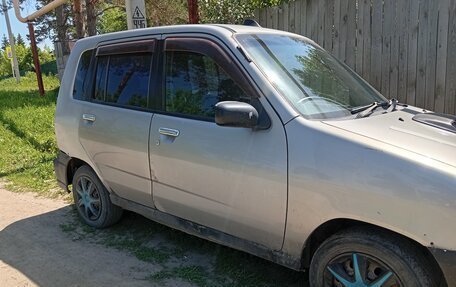 Nissan Cube II, 2000 год, 155 000 рублей, 16 фотография