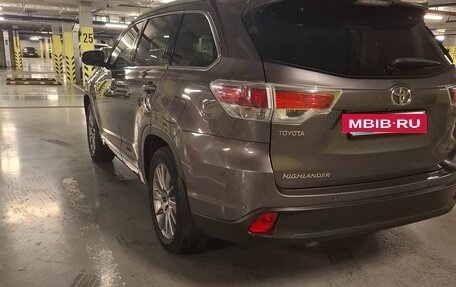 Toyota Highlander III, 2014 год, 2 500 000 рублей, 2 фотография