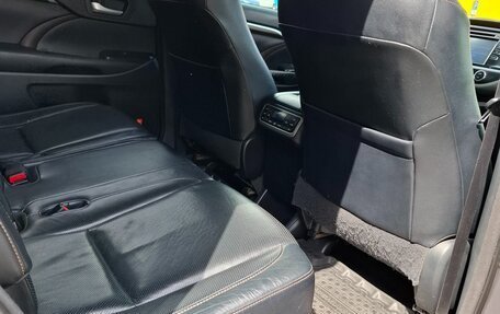 Toyota Highlander III, 2014 год, 2 500 000 рублей, 7 фотография