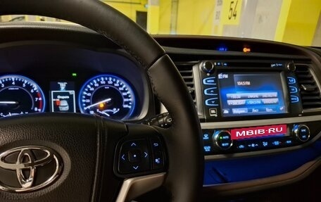 Toyota Highlander III, 2014 год, 2 500 000 рублей, 13 фотография