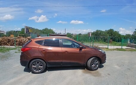 Hyundai ix35 I рестайлинг, 2013 год, 1 320 000 рублей, 2 фотография