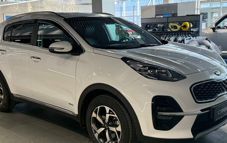 KIA Sportage IV рестайлинг, 2019 год, 2 399 000 рублей, 7 фотография