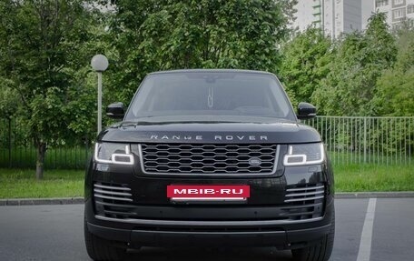 Land Rover Range Rover IV рестайлинг, 2018 год, 7 500 000 рублей, 2 фотография