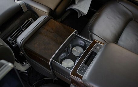 Land Rover Range Rover IV рестайлинг, 2018 год, 7 500 000 рублей, 18 фотография