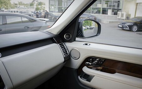 Land Rover Range Rover IV рестайлинг, 2018 год, 7 500 000 рублей, 23 фотография