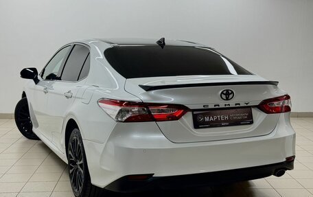 Toyota Camry, 2018 год, 2 567 000 рублей, 2 фотография