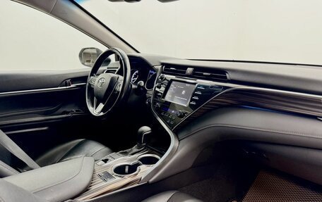Toyota Camry, 2018 год, 2 567 000 рублей, 9 фотография
