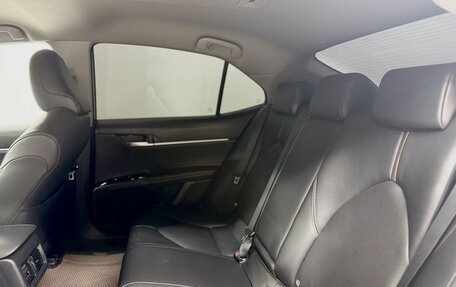 Toyota Camry, 2018 год, 2 567 000 рублей, 17 фотография
