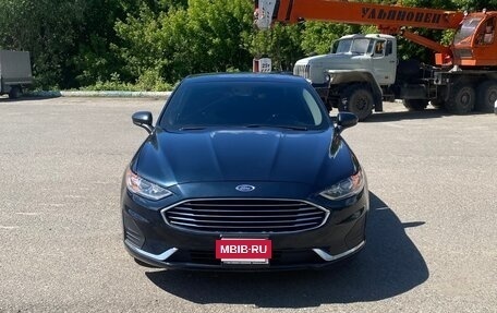 Ford Fusion (North America) II, 2020 год, 1 450 000 рублей, 2 фотография