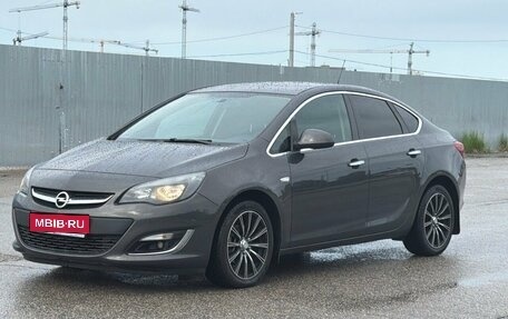 Opel Astra J, 2013 год, 790 000 рублей, 1 фотография