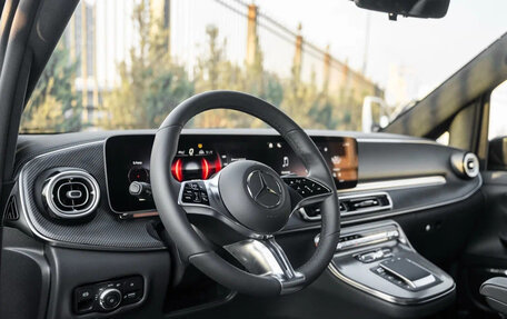 Mercedes-Benz V-Класс, 2026 год, 9 278 000 рублей, 8 фотография