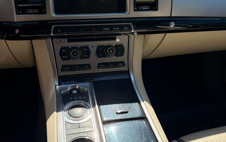 Jaguar XF I рестайлинг, 2012 год, 1 490 000 рублей, 28 фотография