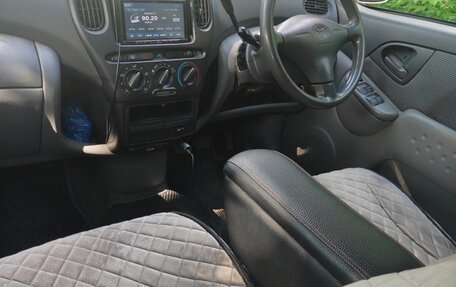 Toyota FunCargo, 1999 год, 420 000 рублей, 8 фотография