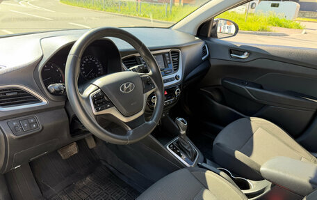 Hyundai Solaris II рестайлинг, 2018 год, 1 229 000 рублей, 10 фотография