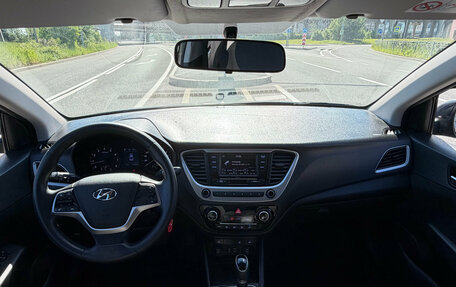 Hyundai Solaris II рестайлинг, 2018 год, 1 229 000 рублей, 9 фотография